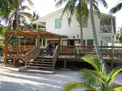 Pelican Beach Resort Dangriga Exterior photo