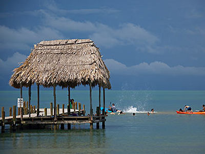 Pelican Beach Resort Dangriga Exterior photo